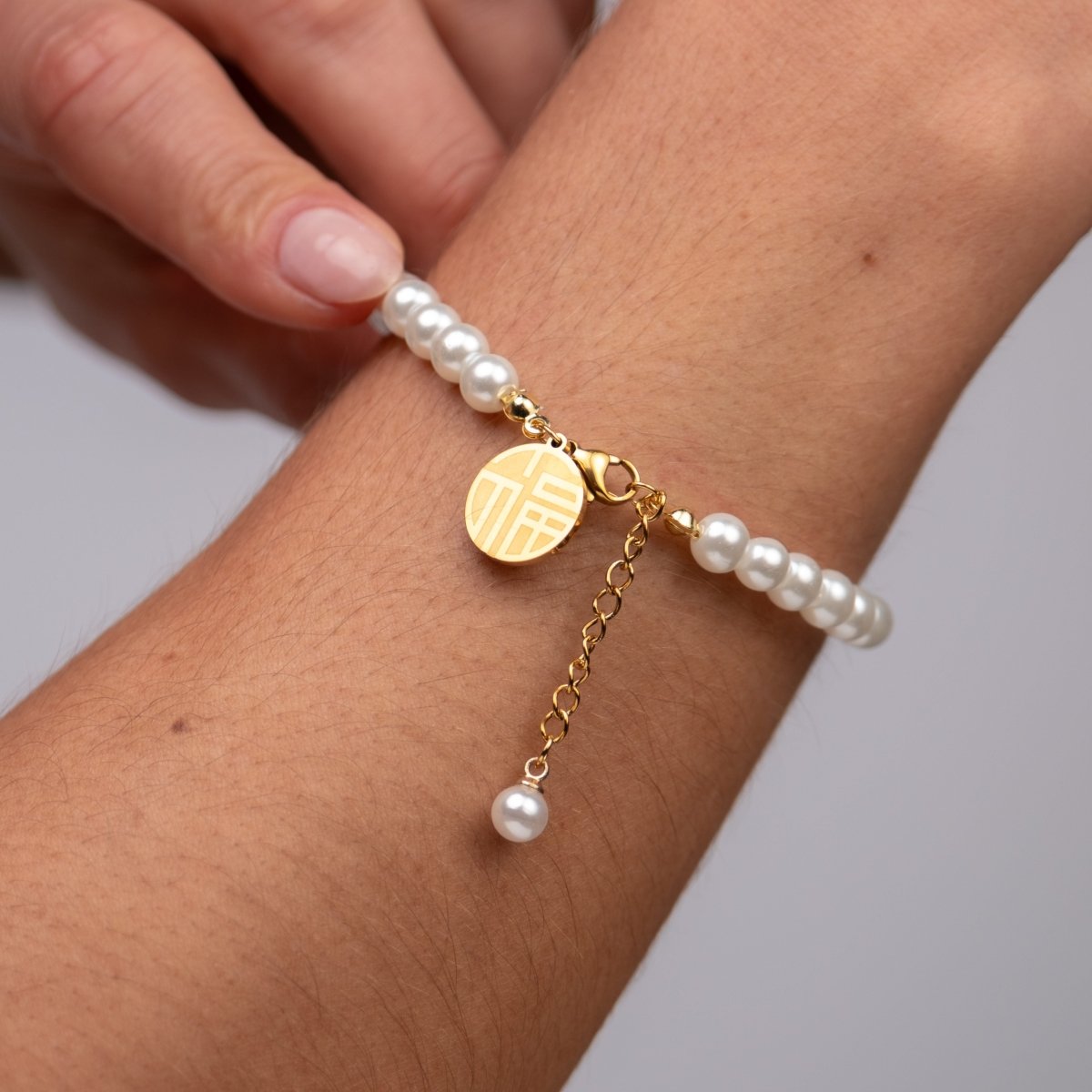 Pulseira de Pérolas Charm Banhada em Ouro 18K - Murano Joias