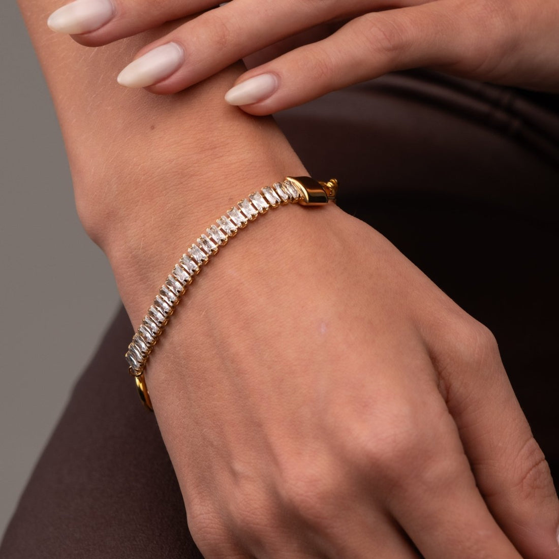 Pulseira Lock Riviera Baguete Banhado em Ouro 18K - Murano Joias