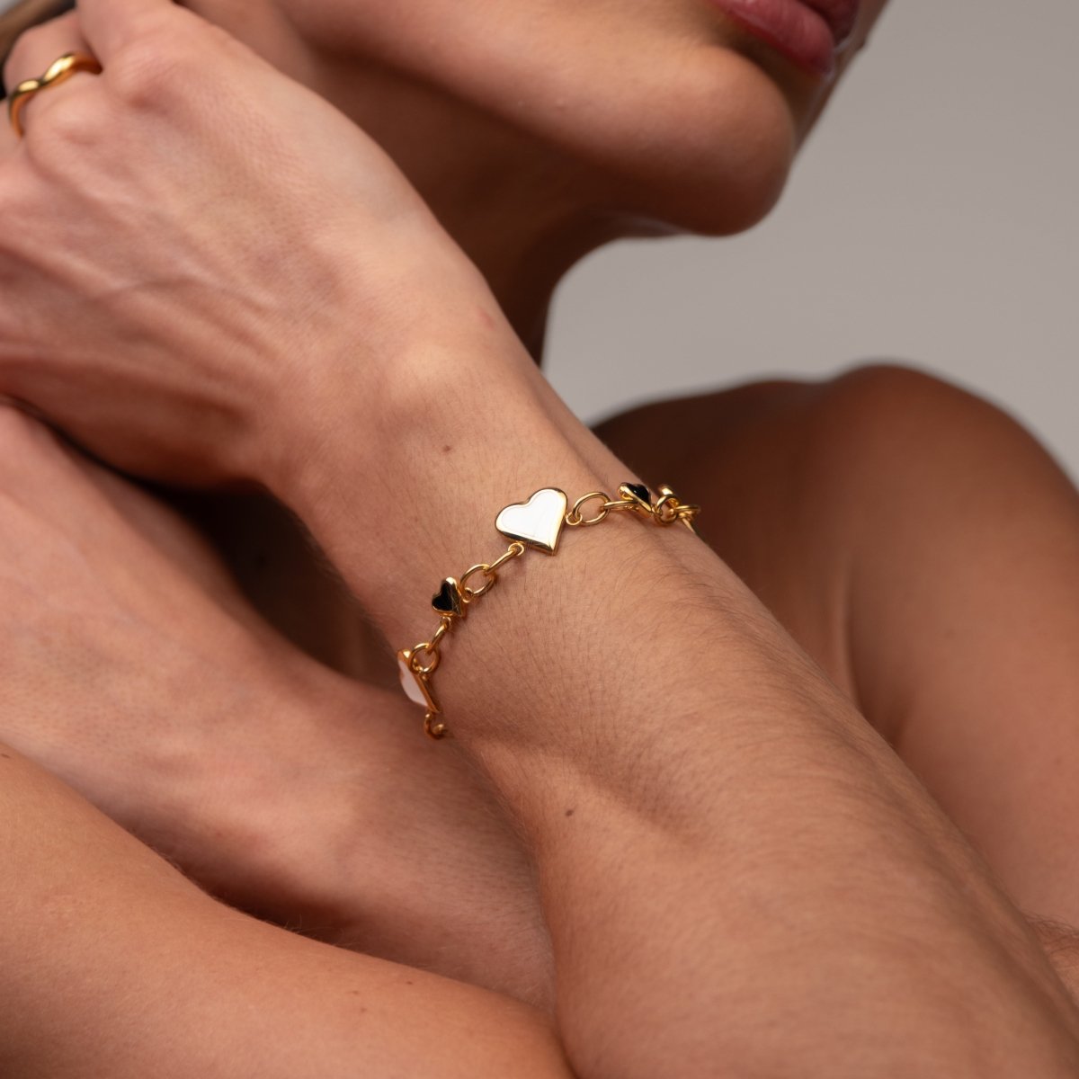 Pulseira Love Glow Monocromático Banhado em Ouro 18K - Murano Joias