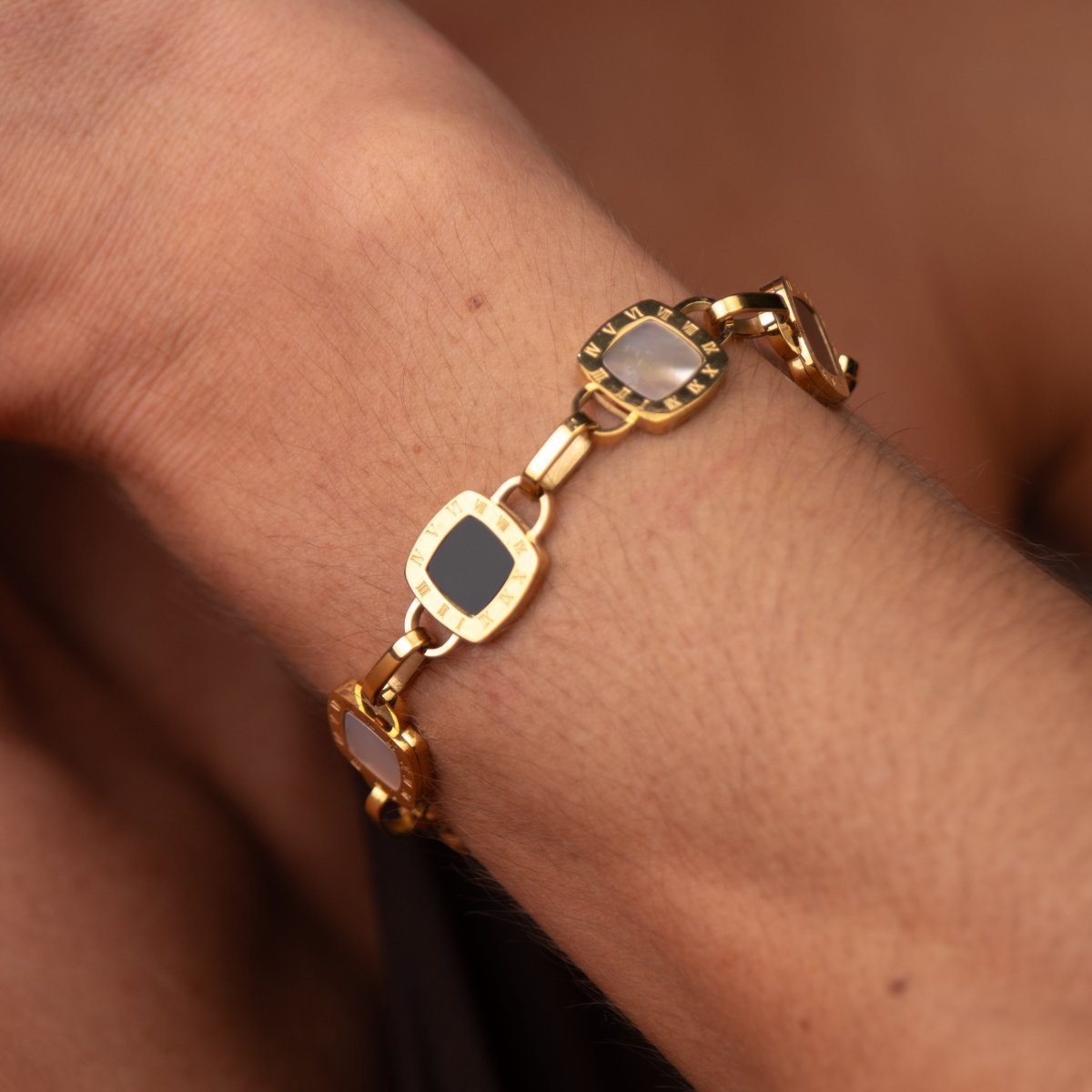 Pulseira Mono Quadrada Banhado em Ouro 18k - Murano Joias