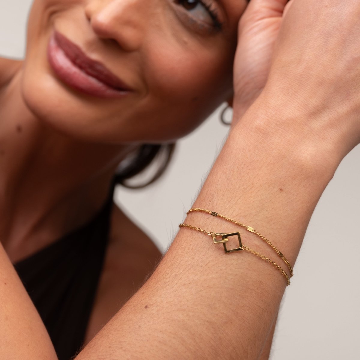 Pulseira Pingente Elo Quadrado Banhada em Ouro 18K - Murano Joias