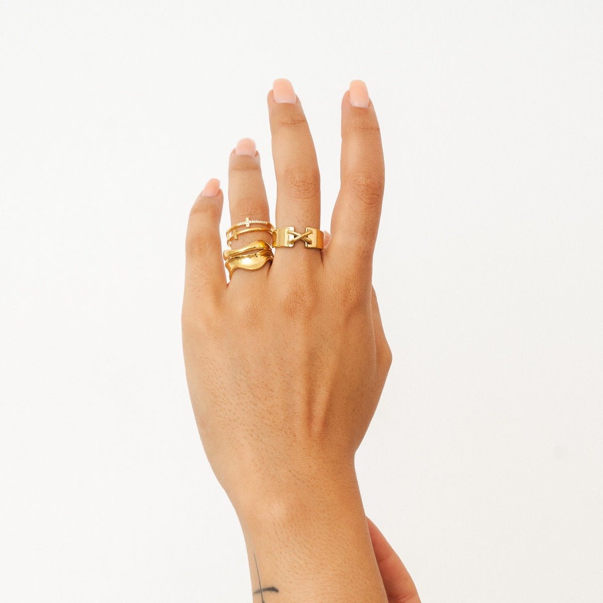 Anel Cruz Banhado em Ouro 18k - Murano Joias
