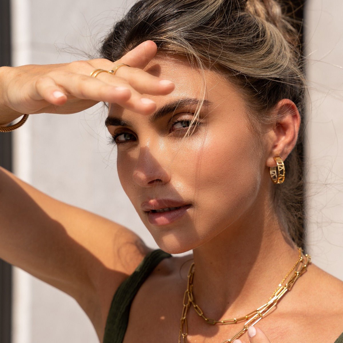 Brinco de Argola Numeral Banhado em Ouro 18K - Murano Joias