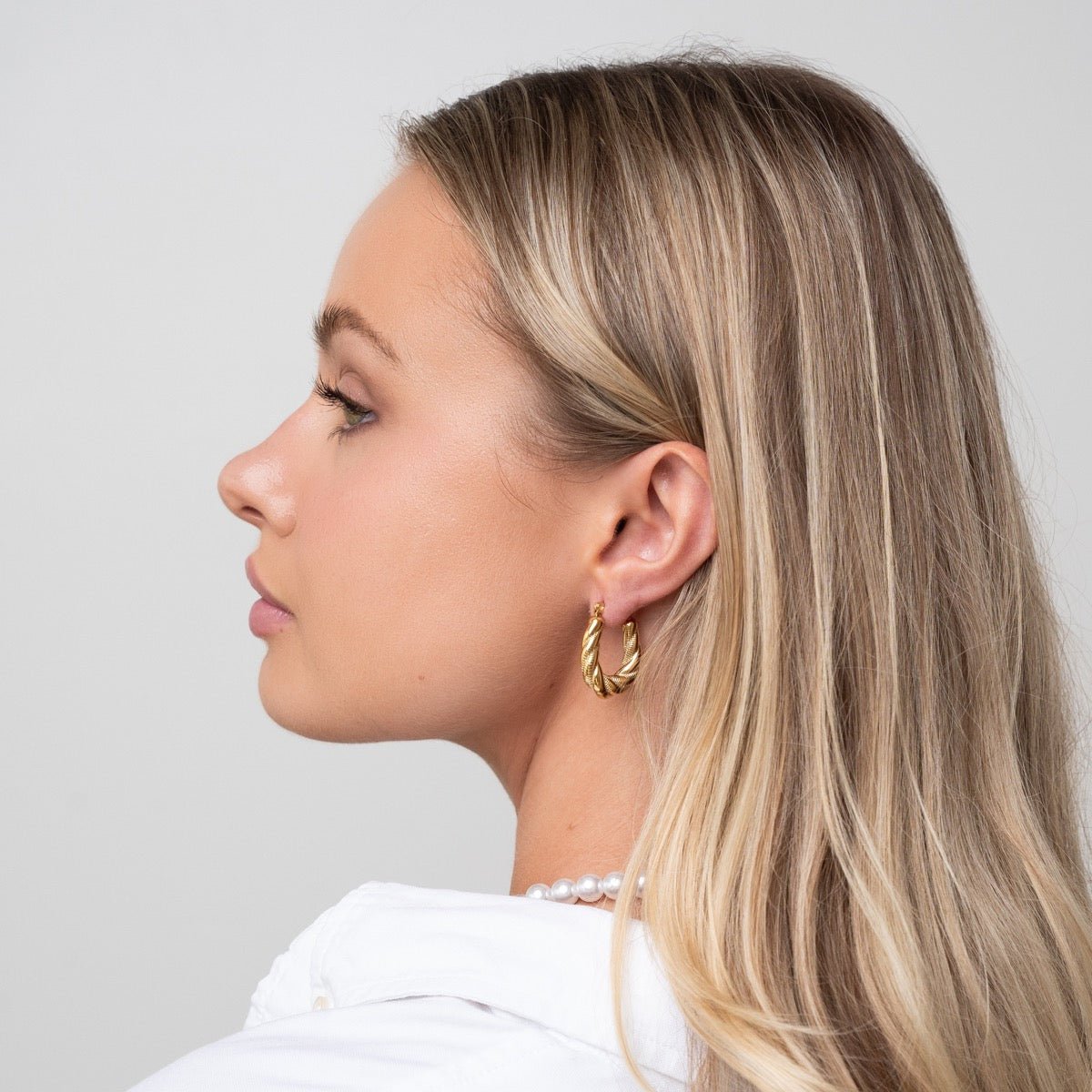 Brinco de Argola Torcido Banhado em Ouro 18K - Murano Joias