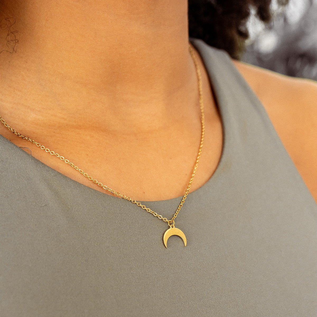 Colar Lua Pingente Banhado em Ouro 18K - Murano Joias