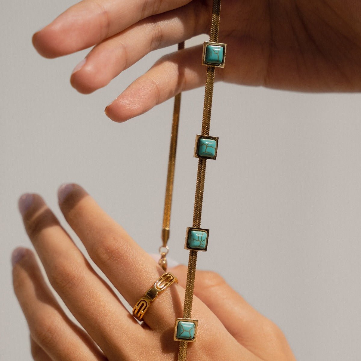 Colar Malha Pedra Aqua Banhado em Ouro 18K - Murano Joias
