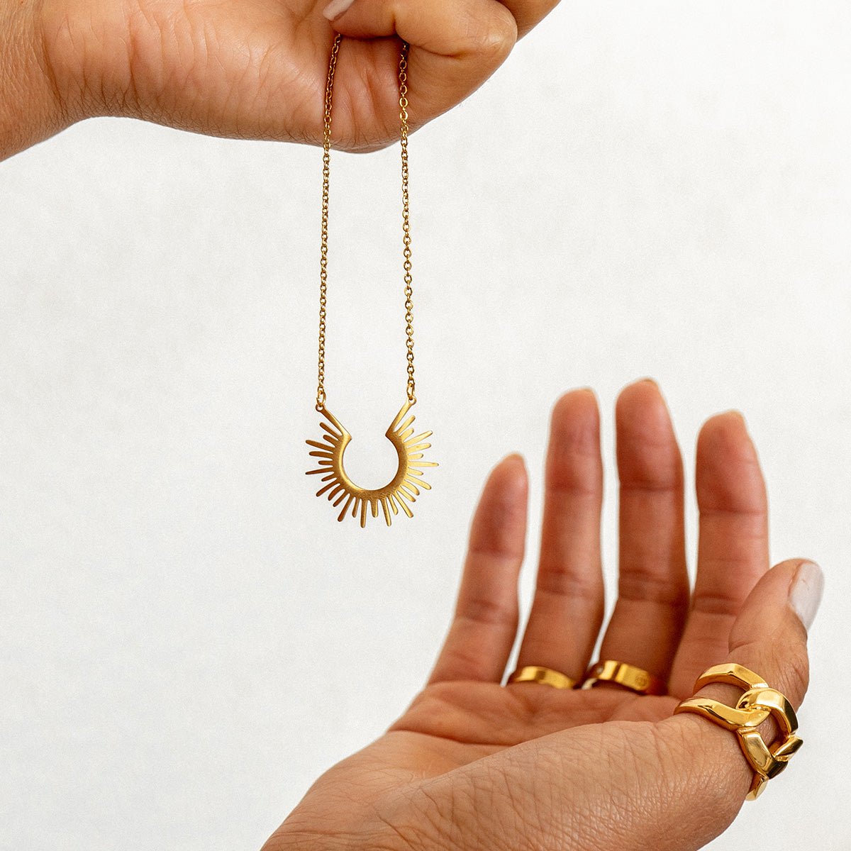 Colar Spike Pingente Banhado em Ouro 18K - Murano Joias